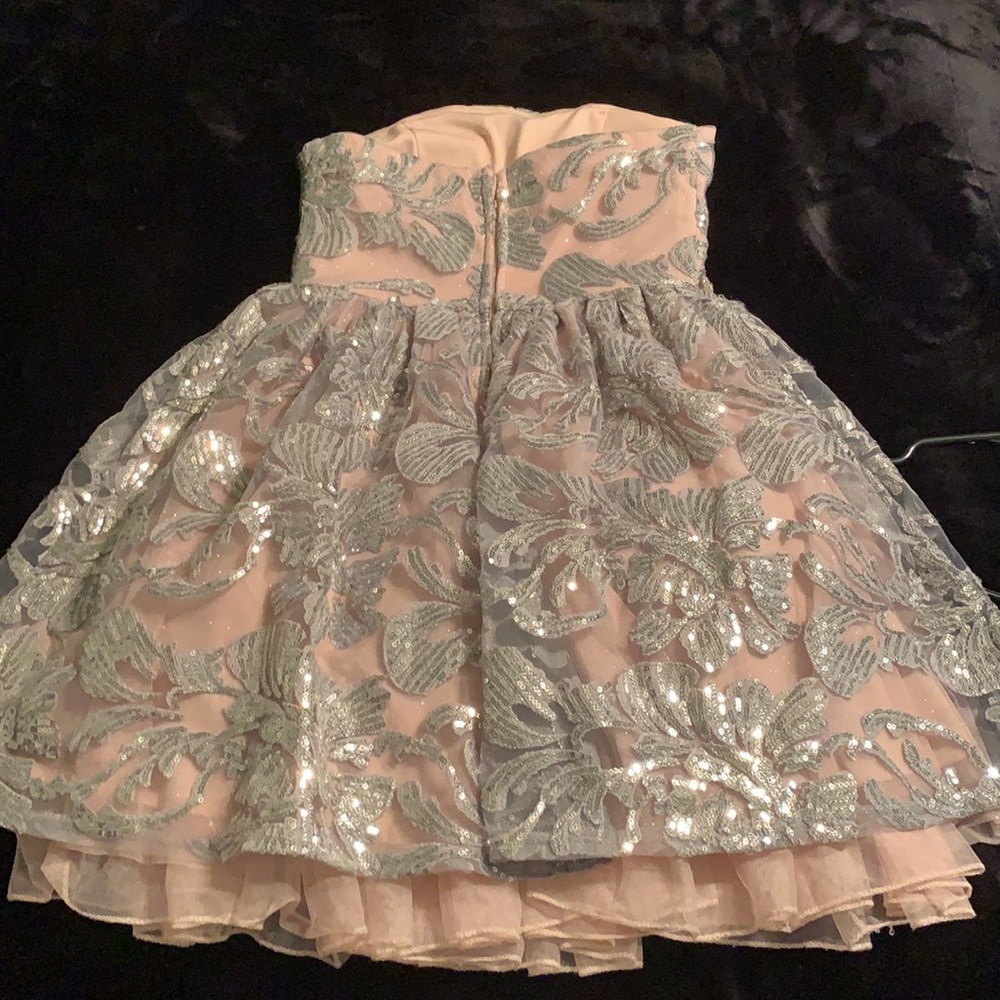 Dress - Picture 2 of 2